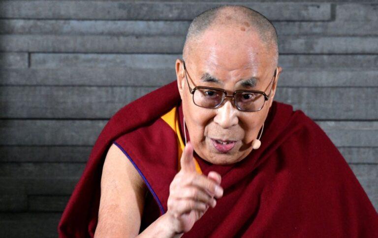 10 Famous Quotes by Dalai Lama to Motivate You in Life