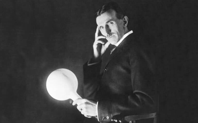 8 Life Lessons from Nikola Tesla to Make You Successful